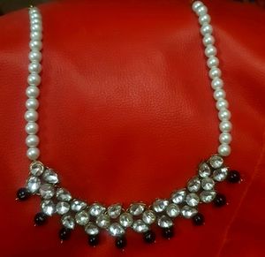Imitation White Beads Kundan Jwellary