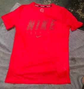 Unisex Nike Dri-Fit Running short sleeve sweat wic