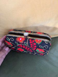 Floral Embroidered Clutch