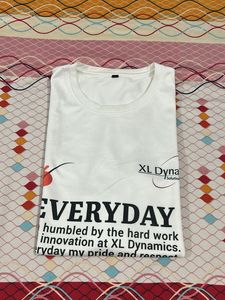 White XL Dynamics Motivational T-Shirt