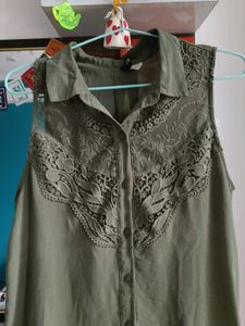 H&amp;M Olive Green Lace Panel Sleeveless Top