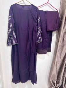 Elegant Embroidered Kurta with Pants