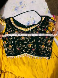 Elegant Yellow &amp; Green Embroidered Kurta Set