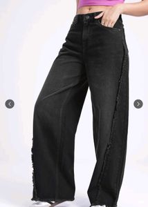 Black Wide Leg Jeans with Frayed Hem