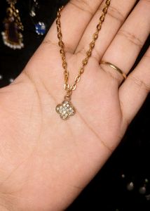 Sparkling Clover Pendant Necklace