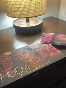 Huda Beauty Eyeshadow Palette