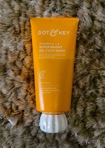 Dot & Key Vitamin C+E Face Wash