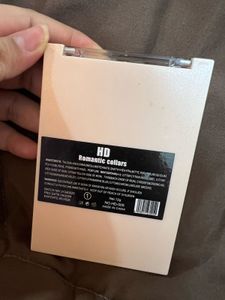 12-Color Glitter Eyeshadow Palette