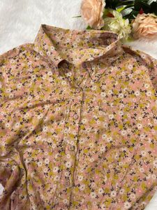 Chic Floral Print Short Sleeve Button-Up Top