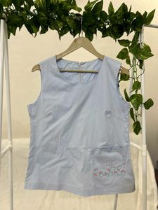 Embroidery  Pockets Top