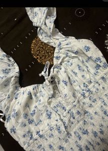 Floral Print Smocked Crop Top