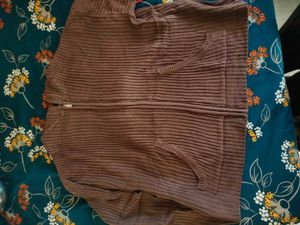Cozy Brown zipped knit sweater for daily use