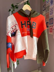Sale 🥰Sports Sweatshirt 🌷🍒🛍️