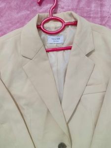 Butter yellow 💛 Chic Cream Oversized Blazer