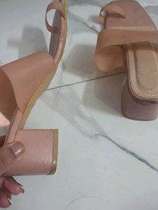 Stylish Pink Flat Sandals