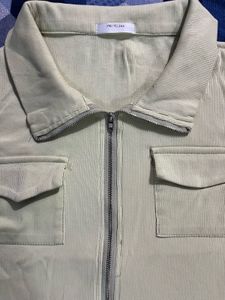 Zip-up Pocketed Cropped Top