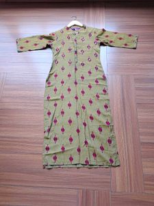 29) Vintage Patterned 3 Piece Suit