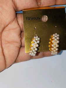 Elegant Pearl &amp; Gold Hoop Earrings