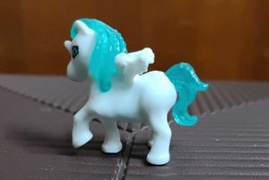 3 kinderjoy unicorn series toys