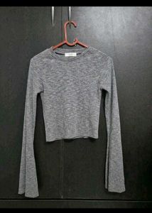 Gray Ribbed Bell Sleeve Crop Top