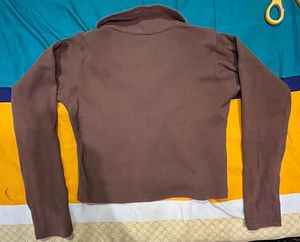 Fitted Long Sleeve V-Neck Crop Top