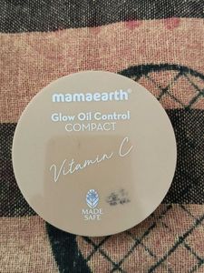 Mamaearth Glow Oil Control Compact