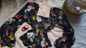 Chic Floral Print top