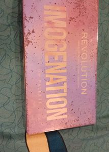 Eyeshadow palette