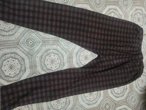 Burgundy Plaid Casual jegging in 34 waist