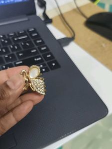 Elegant Butterfly Brooch Clip Hairclip Golden