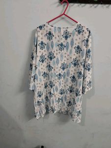 White short Kurta Blue Floral Print xl cotton