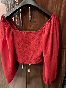 Chic Red Cropped Puff Sleeve Top