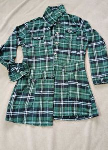 green chequed coat with buttens