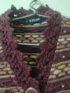 Chic Maroon Knit Cardigan