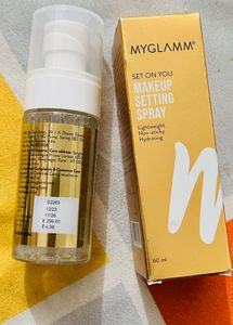 MyGlamm Makeup Setting Spray