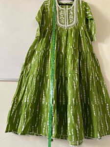 🏷️Green Tiered Embroidered Kurta