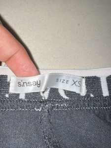 Black "LOVE" Trimmed short