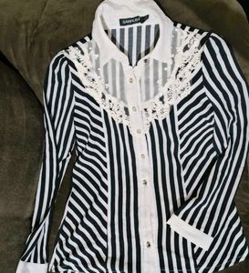 🖤 Midnight Stripe Lace Shirt ✨