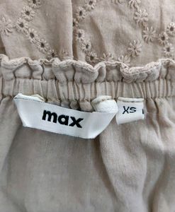 Bardot Beige Schiffli Top 🪶