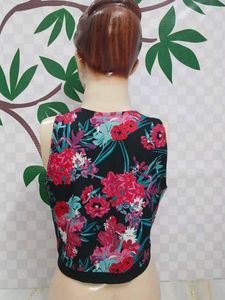 (985)Floral Print Cropped Tank