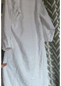 Elegant White Chikankari Kurta