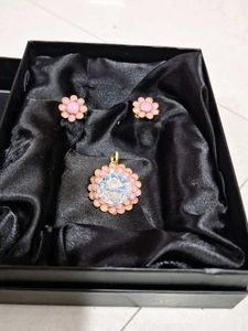 Pink Flower Pendant  &amp; Earrings Set