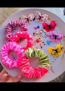 Combo Of Scrunchies And Buttefly Clips