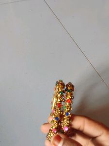 Fancy Kundan bangles