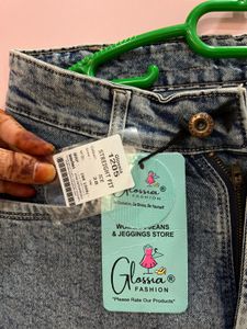 Light Wash Straight Leg Jeans
