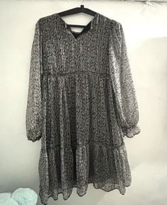 tiered long-sleeve midi dress