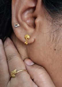 Flower Earrings 🌼 bk fast