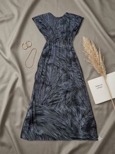 women maxi