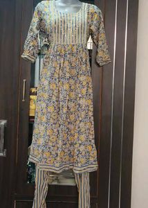 Beautiful Embroidered Kurta Set