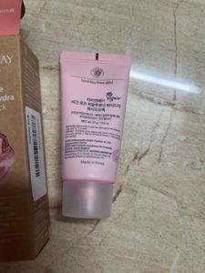 sealed Mary &amp; May Vegan Rose Hyaluronic Hydra mask